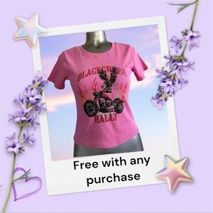 FREE 🆕Graphic Biker Crop T-Shirt